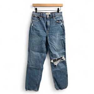 Abercrombie & Fitch Medium Wash Distressed 90s Straight Jeans- Size‎ 6/28
